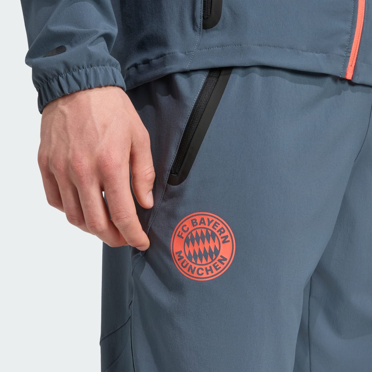 Fc Bayern Tiro 25 Competition Vis Tech Pantalon De Voyage Fc Bayern Tiro 25 Competition Vis Tech Pantalon De Voyage bold onix / easy coral, adidas Performance