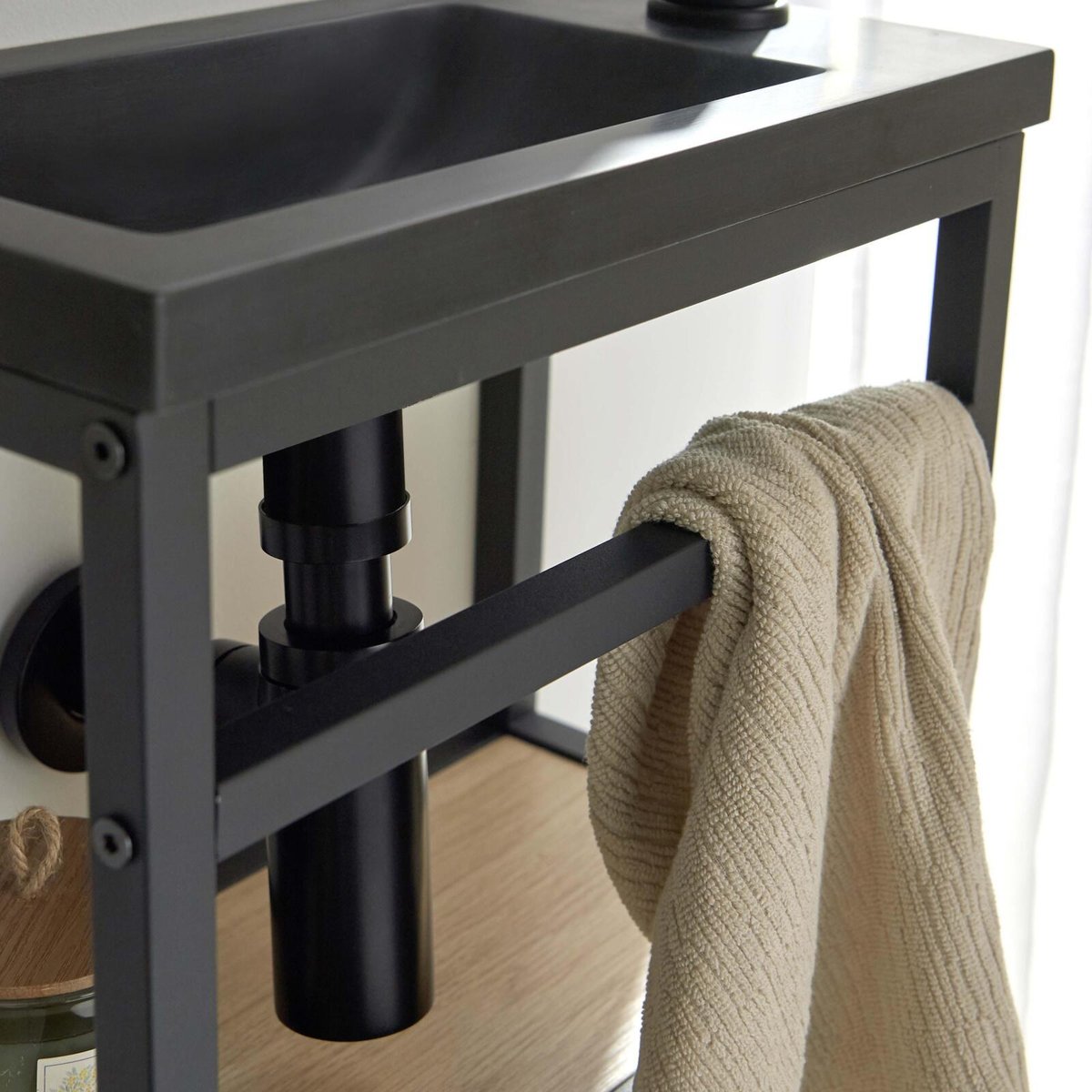 Ensemble lave-mains gain de place avec miroir tablette HAMPTON noir, MOB IN