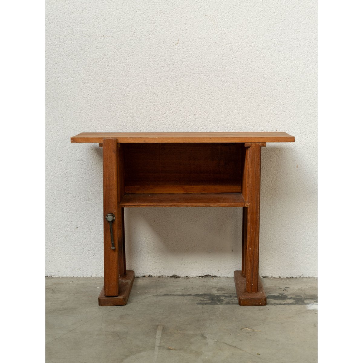 Petit établi en bois Fernand N°477 - Bon état bois foncé, DEBONGOUT