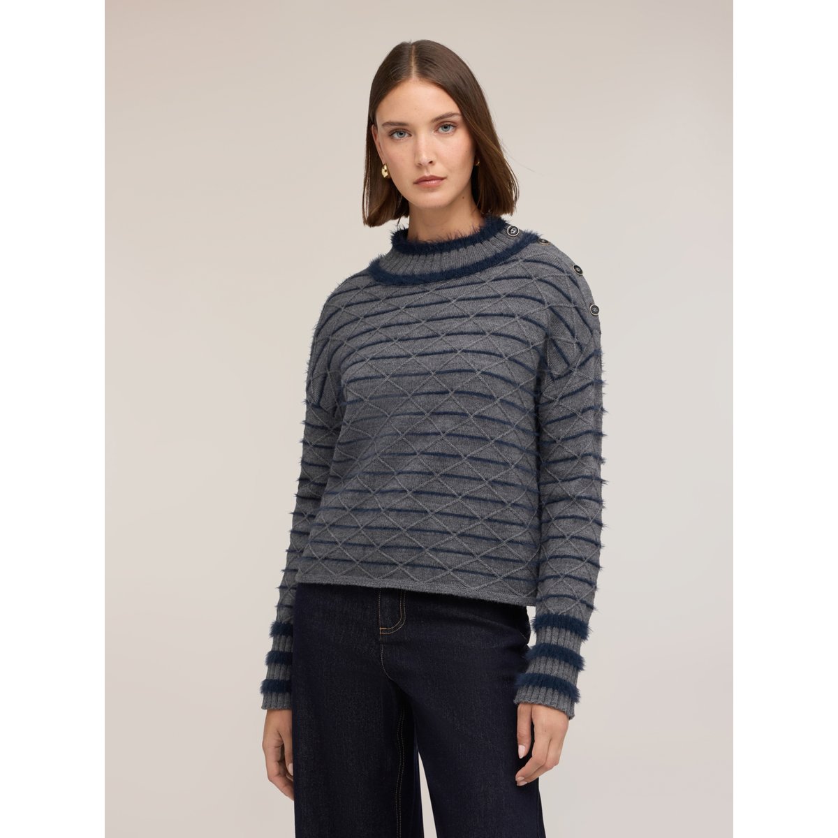 Pull jacquard à boutons gris, MOTIVI