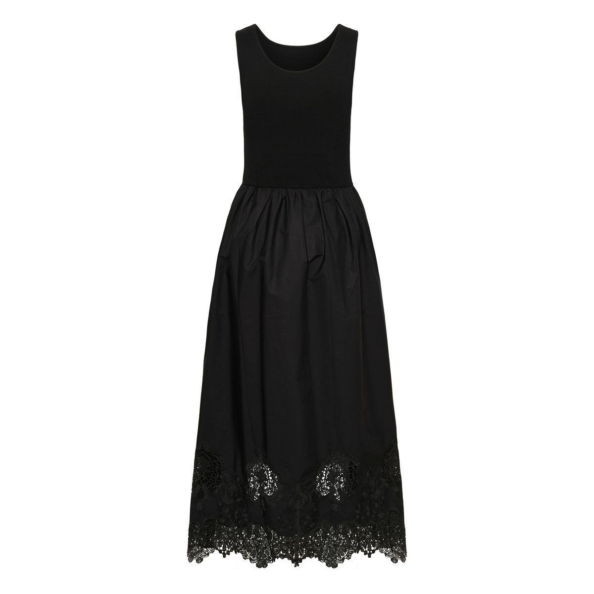 Robe noir, SOAKED IN LUXURY