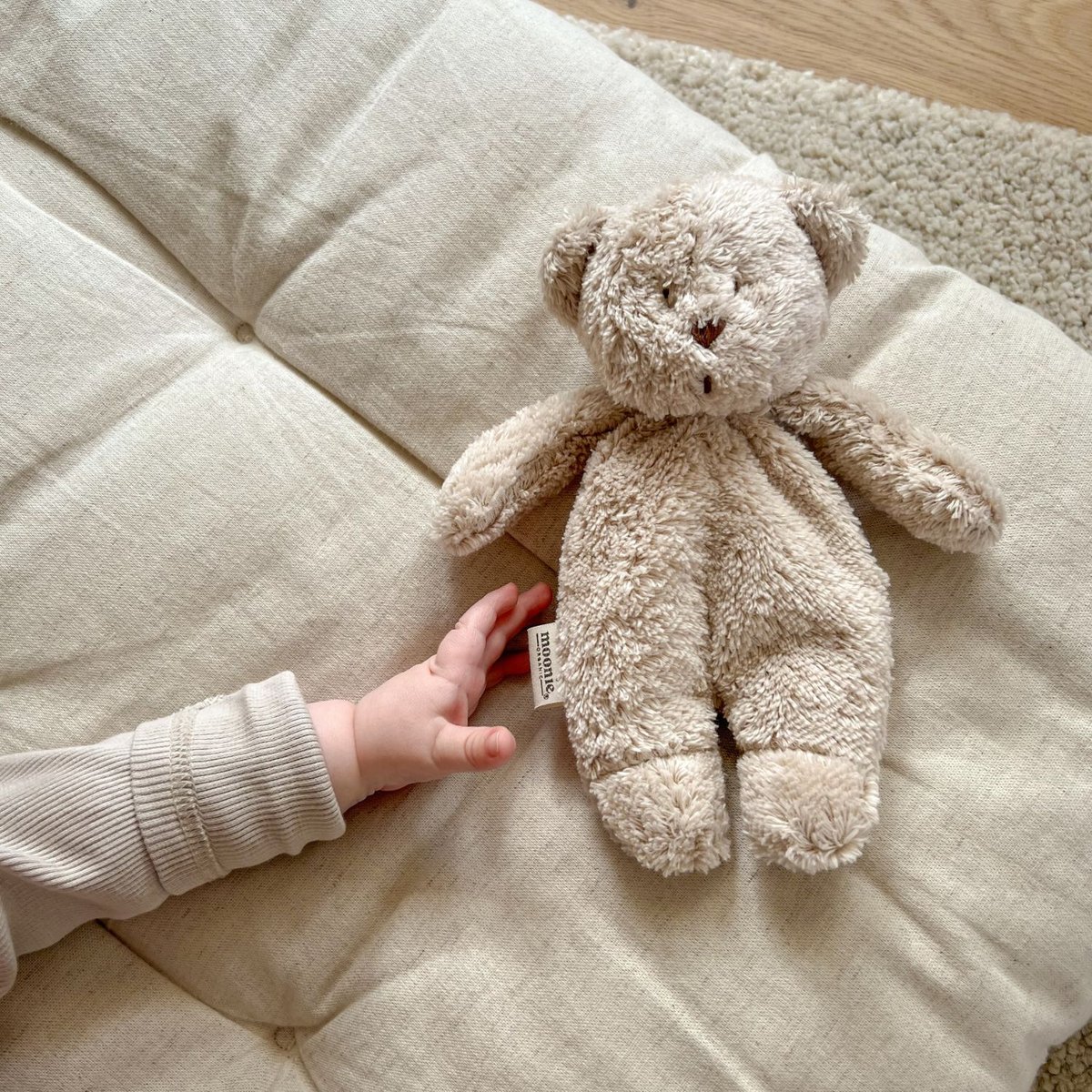 Peluche sable, MOONIE