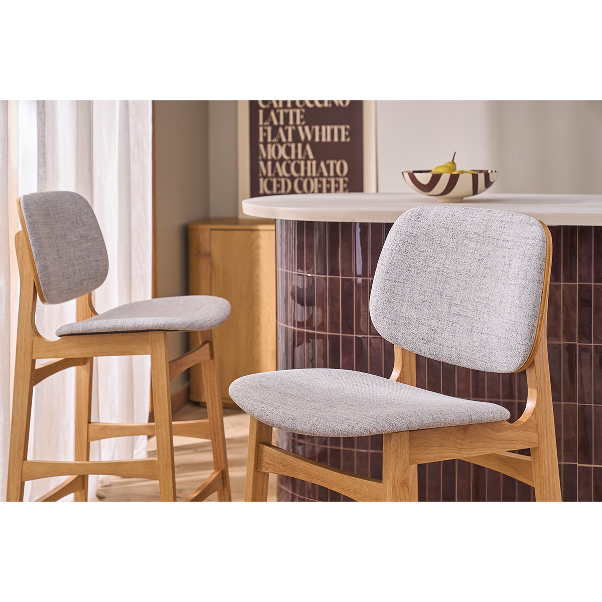 Tabourets scandinaves en bois clair frêne et tissu gris clair H66 cm (lot de 2) SOQUETTE gris, MILIBOO