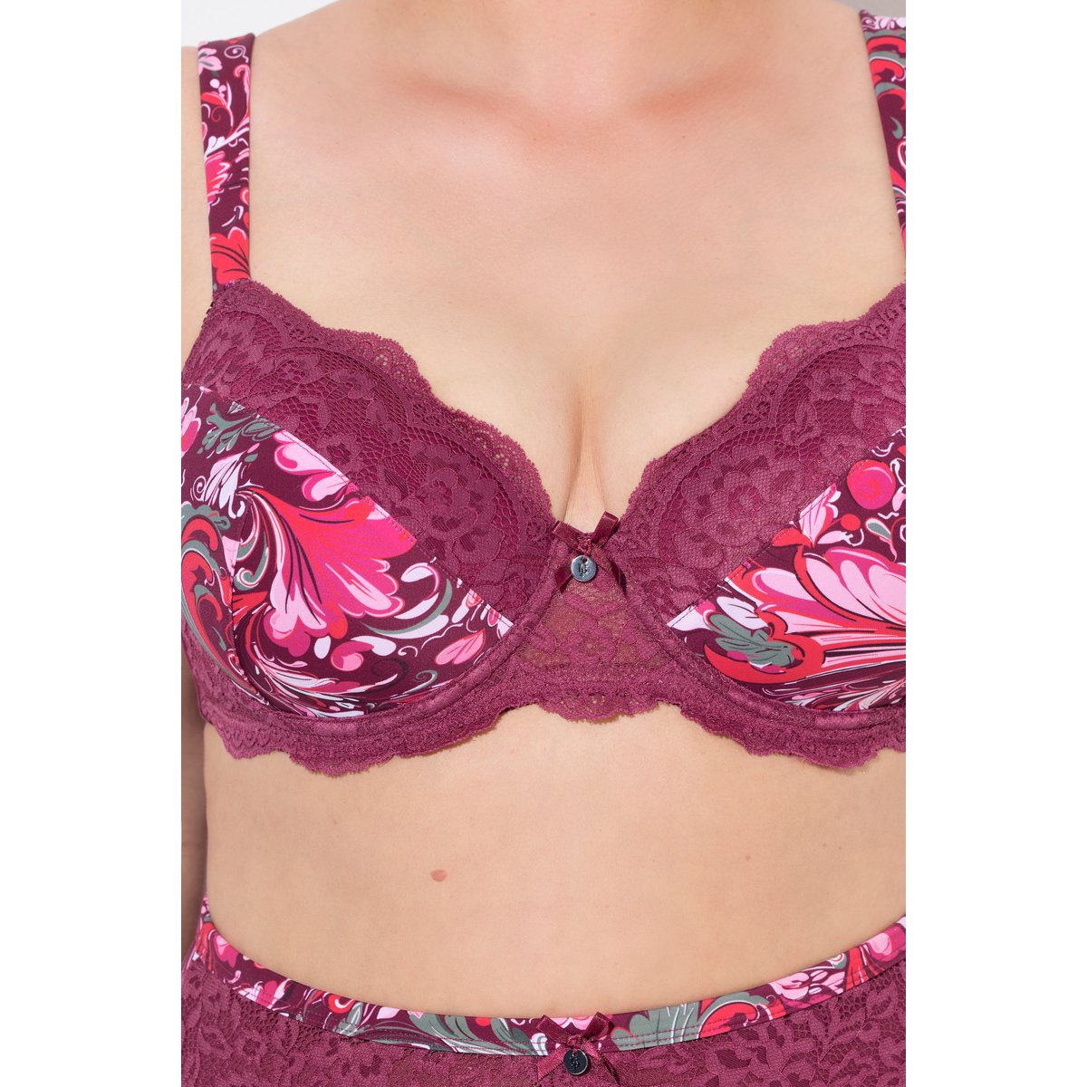 Soutien-gorge à armatures et bonnets souples aubergine, ULLA POPKEN