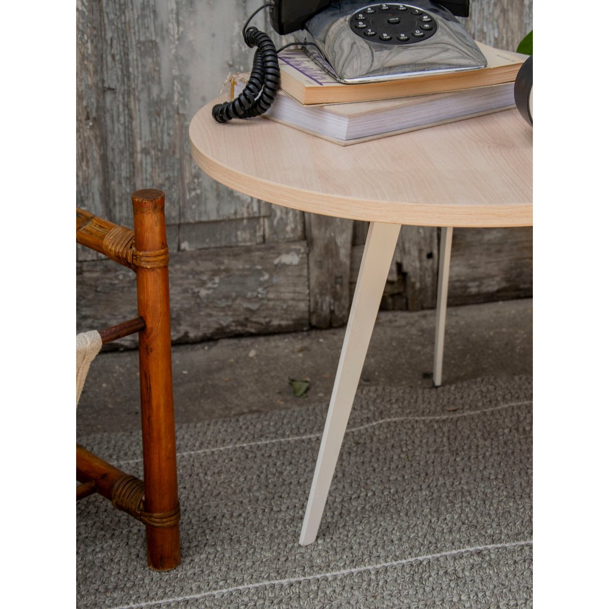 Table basse moderne en bois et métal Donna N°1101 - Bon état bois clair, DEBONGOUT