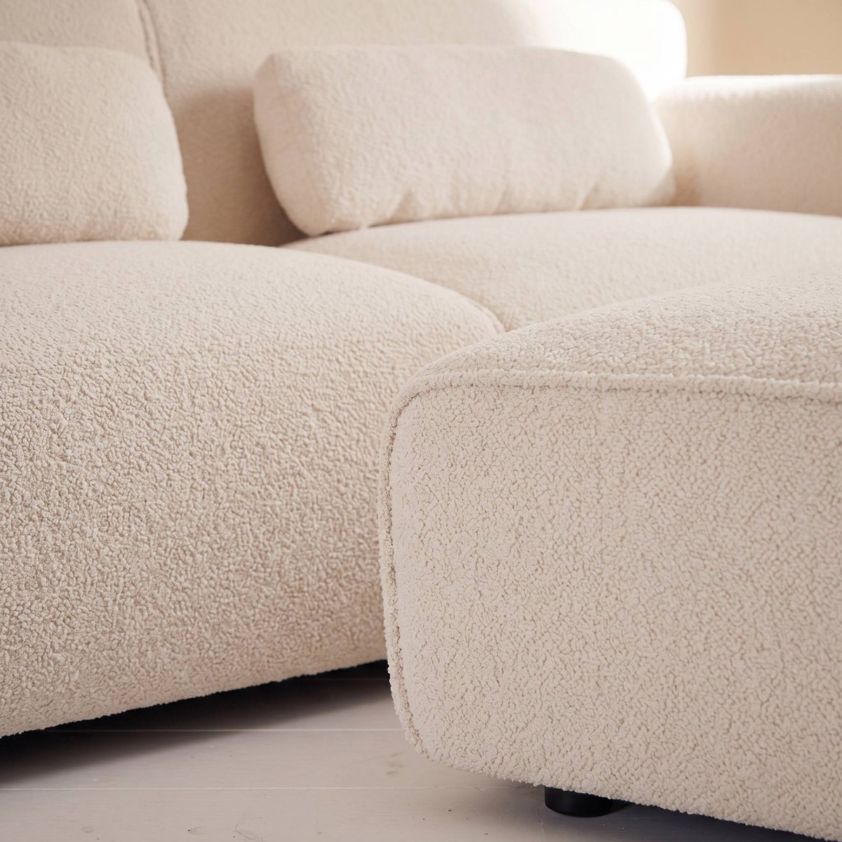 Pouf, repose-pieds pour canapé 3 places Wallas bouclette WALLAS crème, SWEEEK