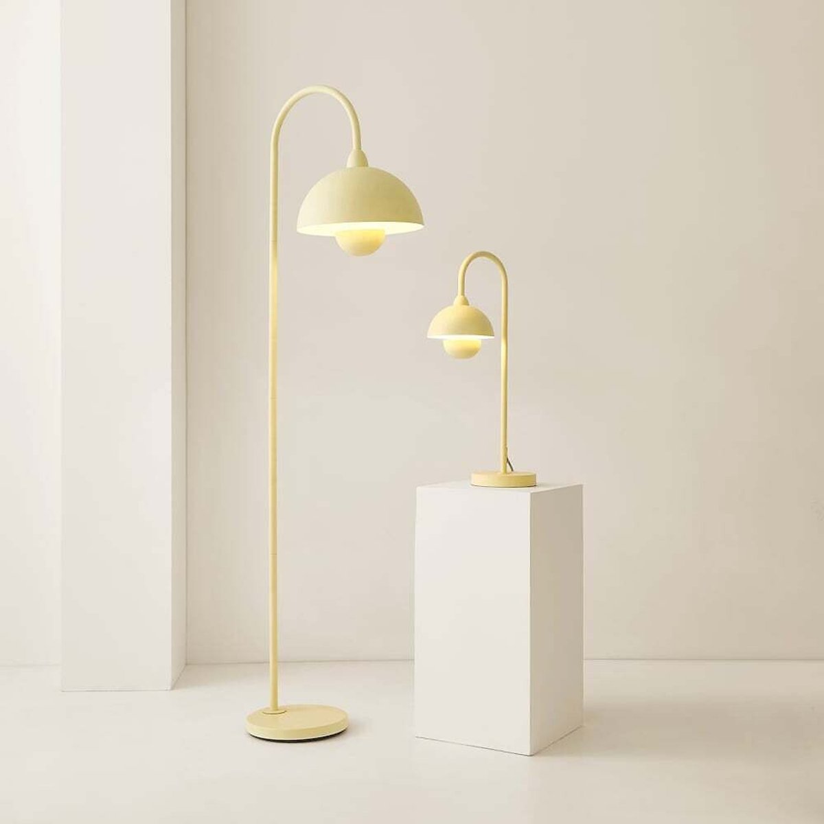 Tiffany Arched Dome Metal Floor Lamp yellow, SO'HOME