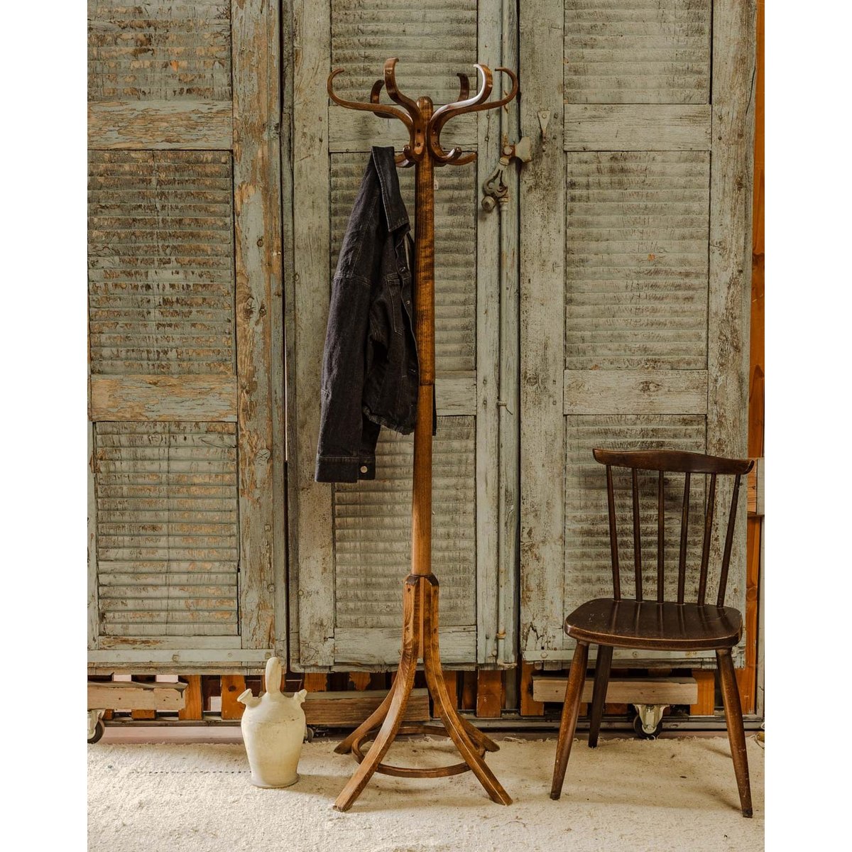Porte-manteau en bois Max N°458 - Bon état bois foncé, DEBONGOUT