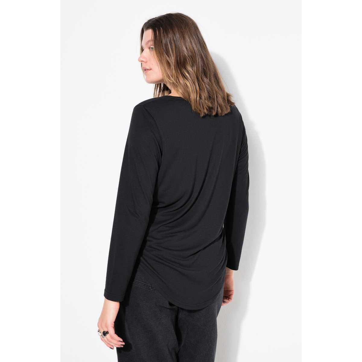 T-shirt, jersey fin, dos plus long noir, STUDIO UNTOLD