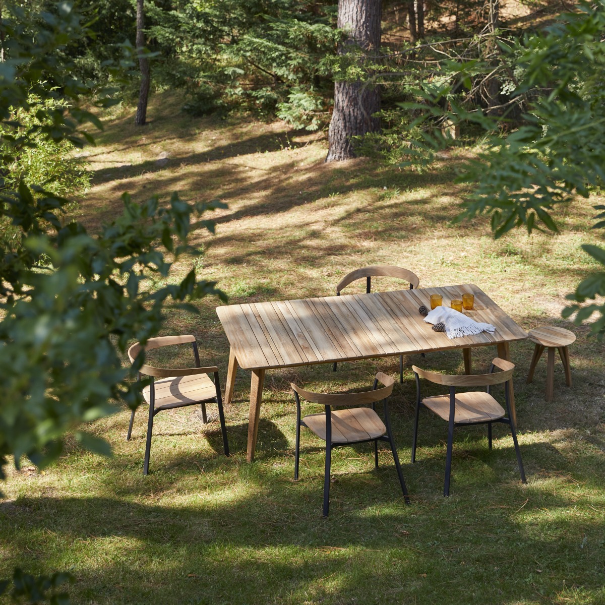 Table de jardin en Teck massif, KATRINE naturel, TIKAMOON