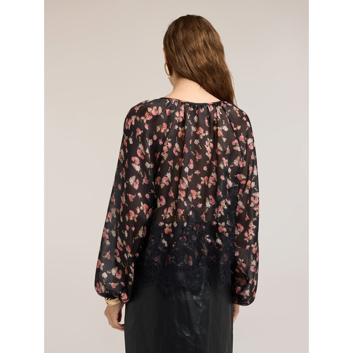 Blouse avec imprimé fleuri et dentelle noir, MOTIVI