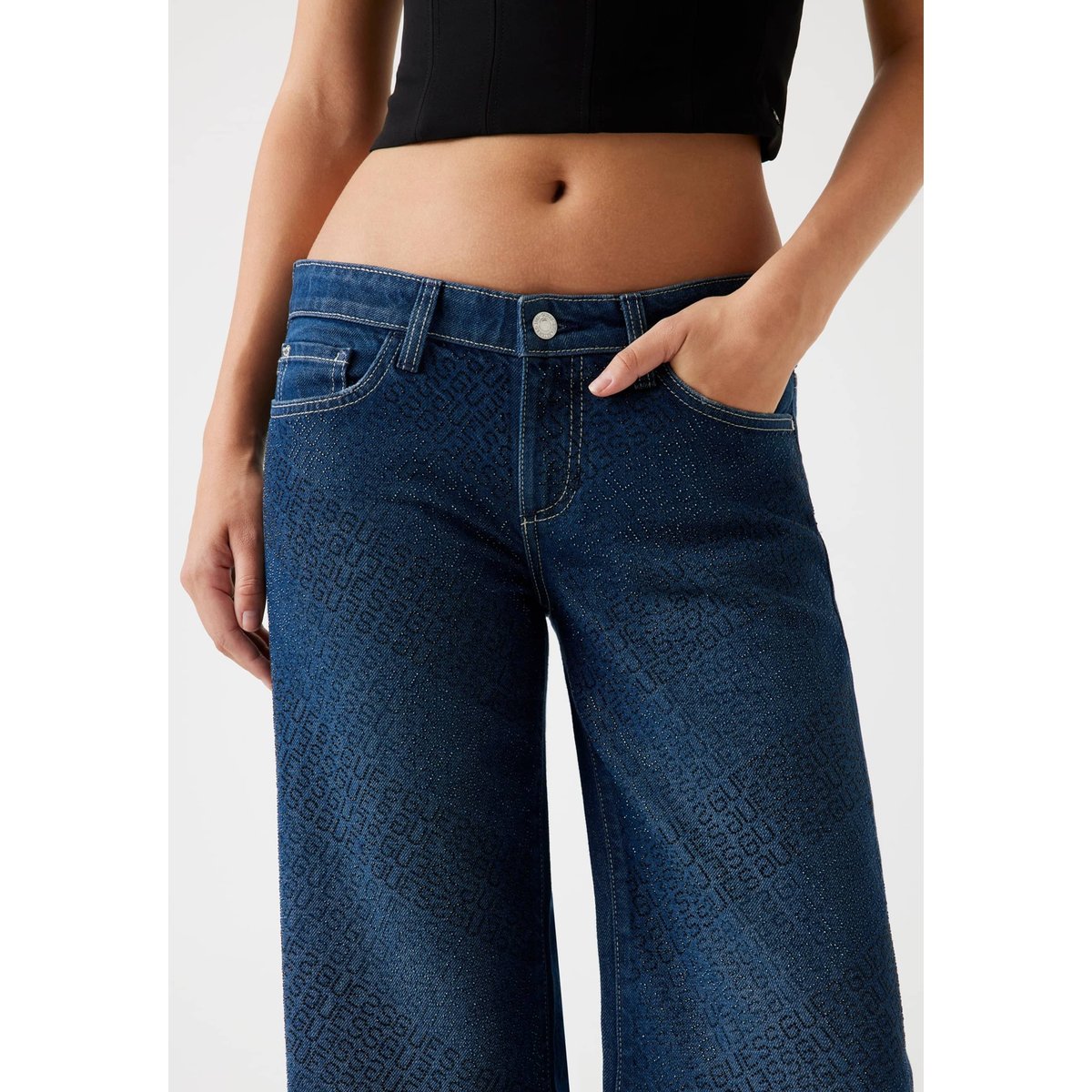 Jean Regular Logo All-Over bleu foncé, GUESS