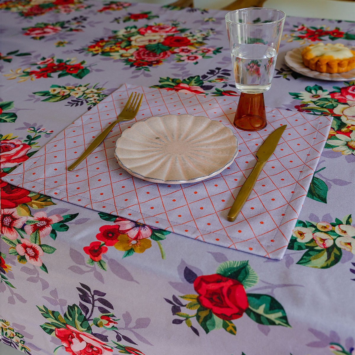 Nappe carrée en coton imprimé, 140 x 140 cm, MIA lila, VENT DE BOHÈME