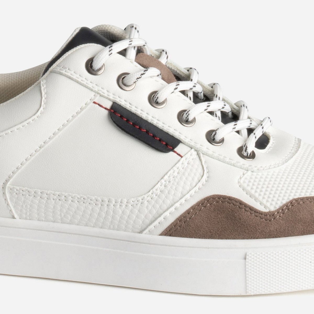 Basket DAN blanc, ERAM