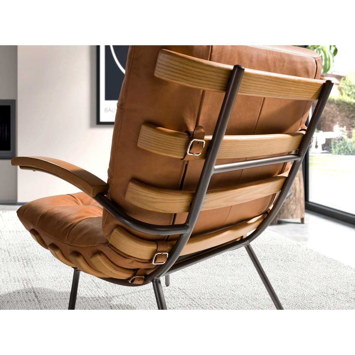 Fauteuil en cuir et frêne brun |acier foncé, ANGEL CERDA