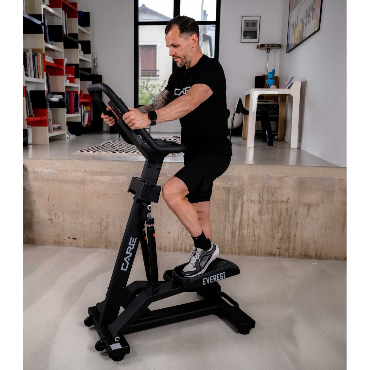 Stepper professionnel - CARE - EVEREST - hydraulique et manuel noir, CARE FITNESS