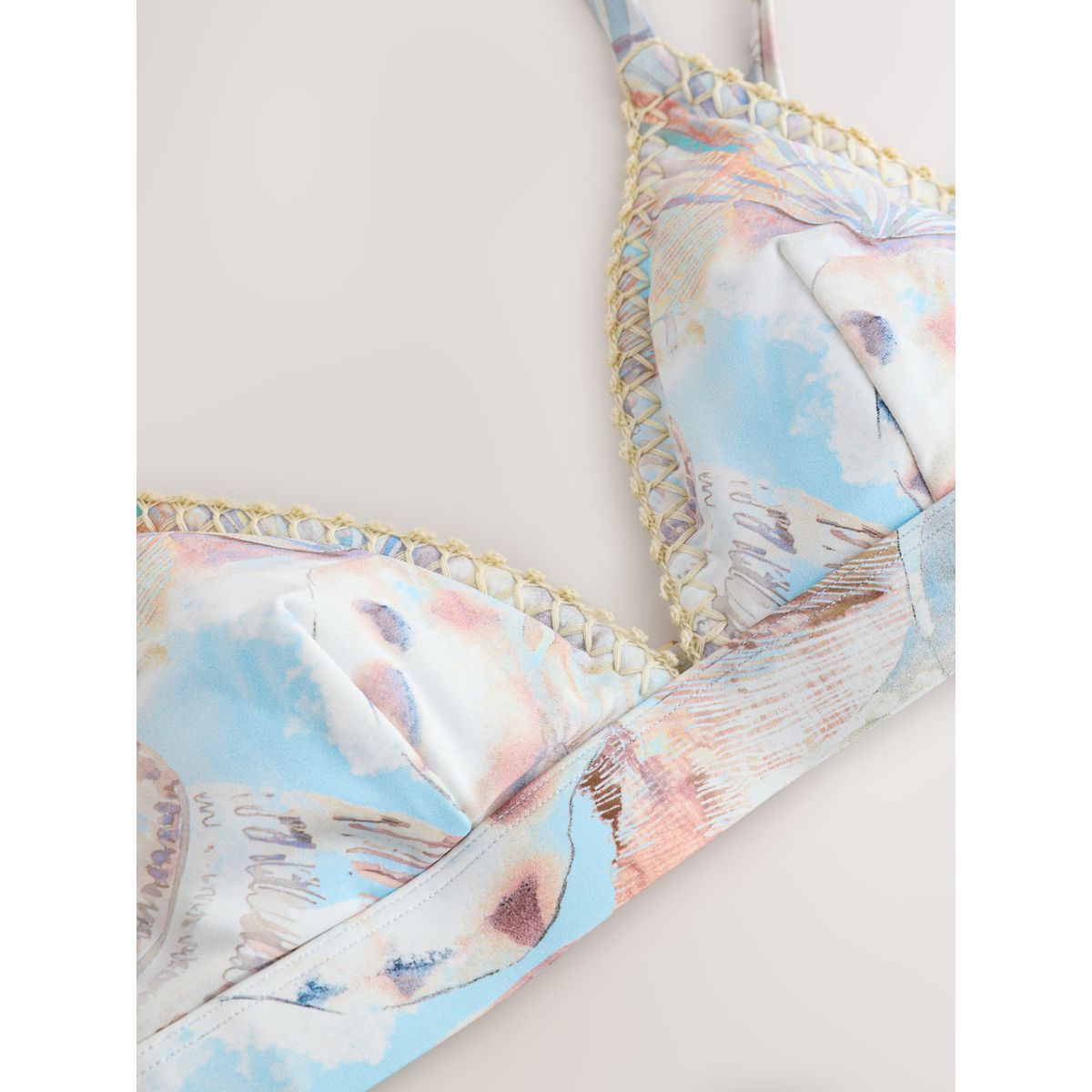 Haut de bikini triangle en point surjet coquillage bleu pastel, NEXT