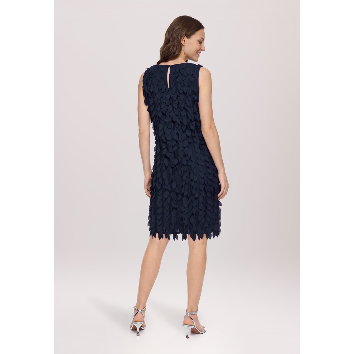 Robe de cocktail sans manches night sky, VERA MONT