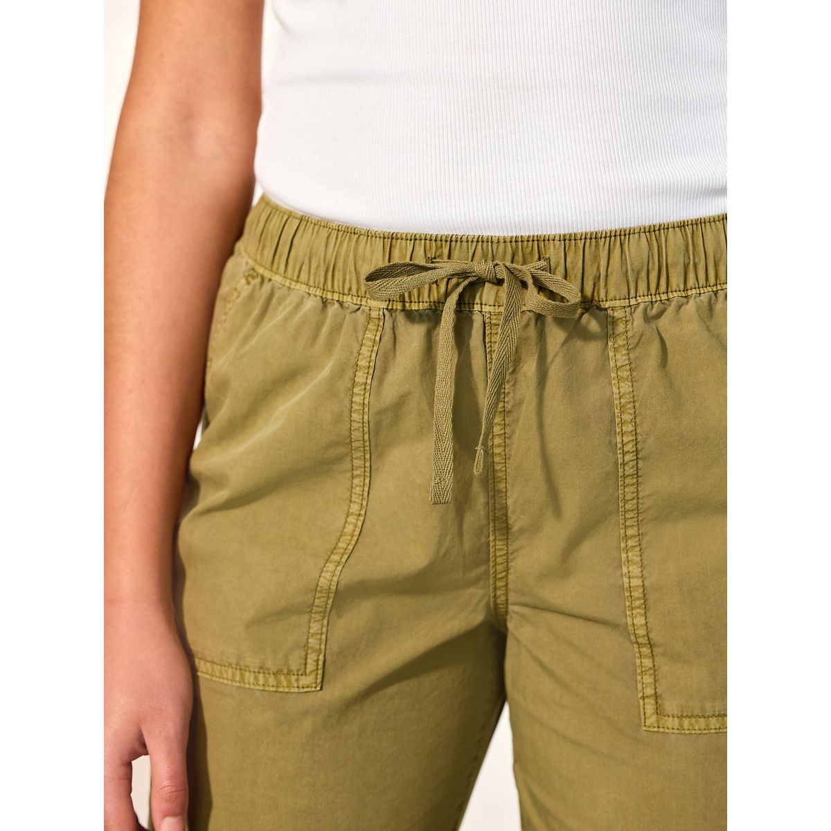 Pantalon chino raccourci style utilitaire vert kaki, NEXT