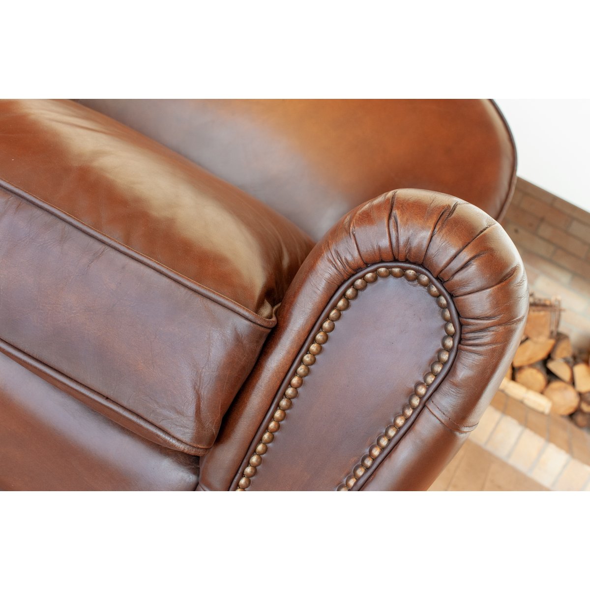 Fauteuil club en cuir aniline ENGLISH COFFEE marron foncé, PRODUIT INTERIEUR BRUT