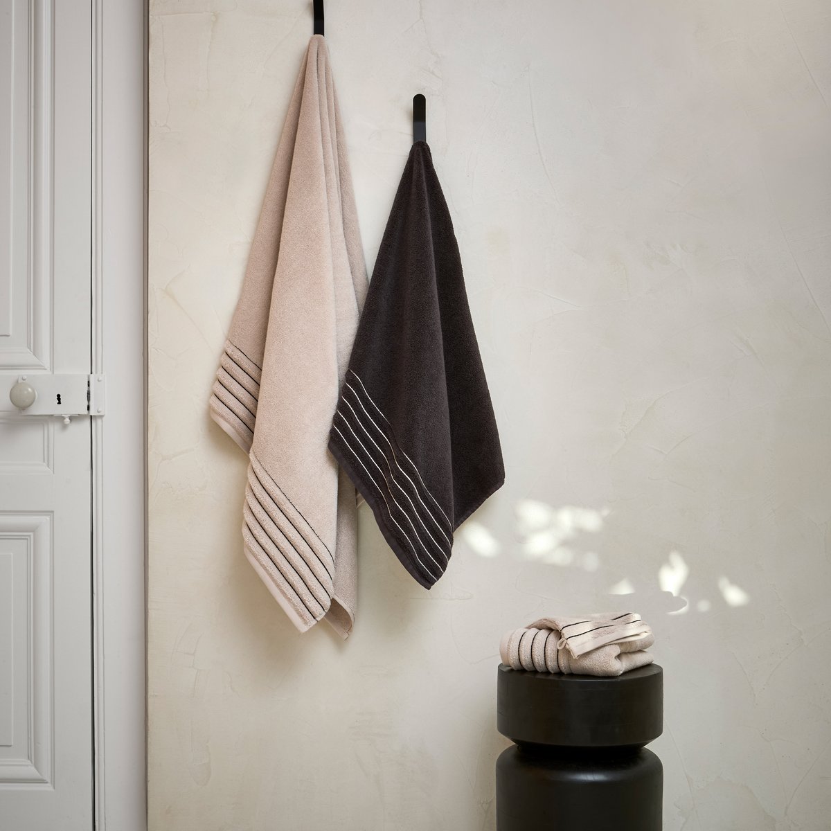 Gant de toilette IKEBANA graphite, CARRE BLANC