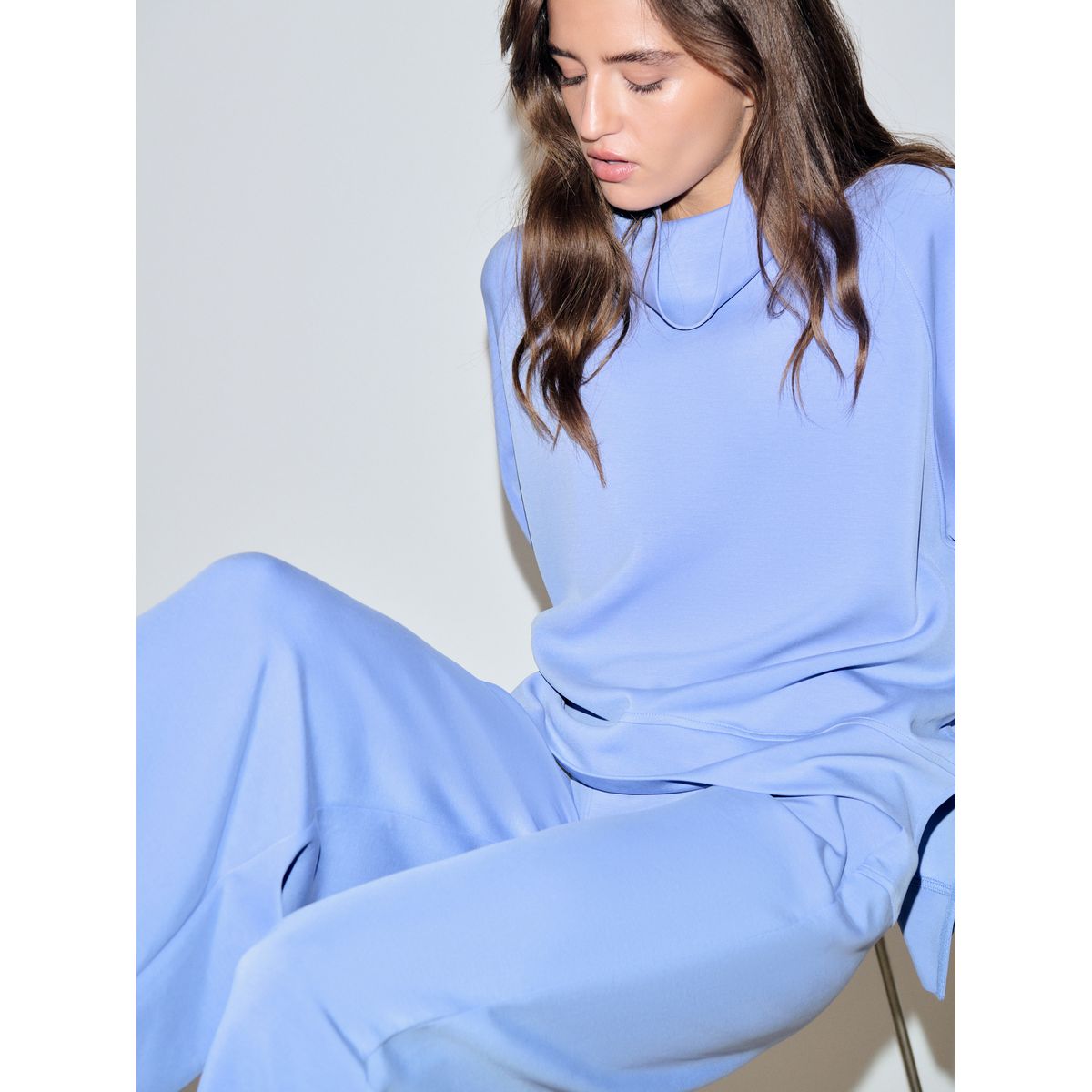 Pull active à col bénitier en modal doux bleu, NEXT