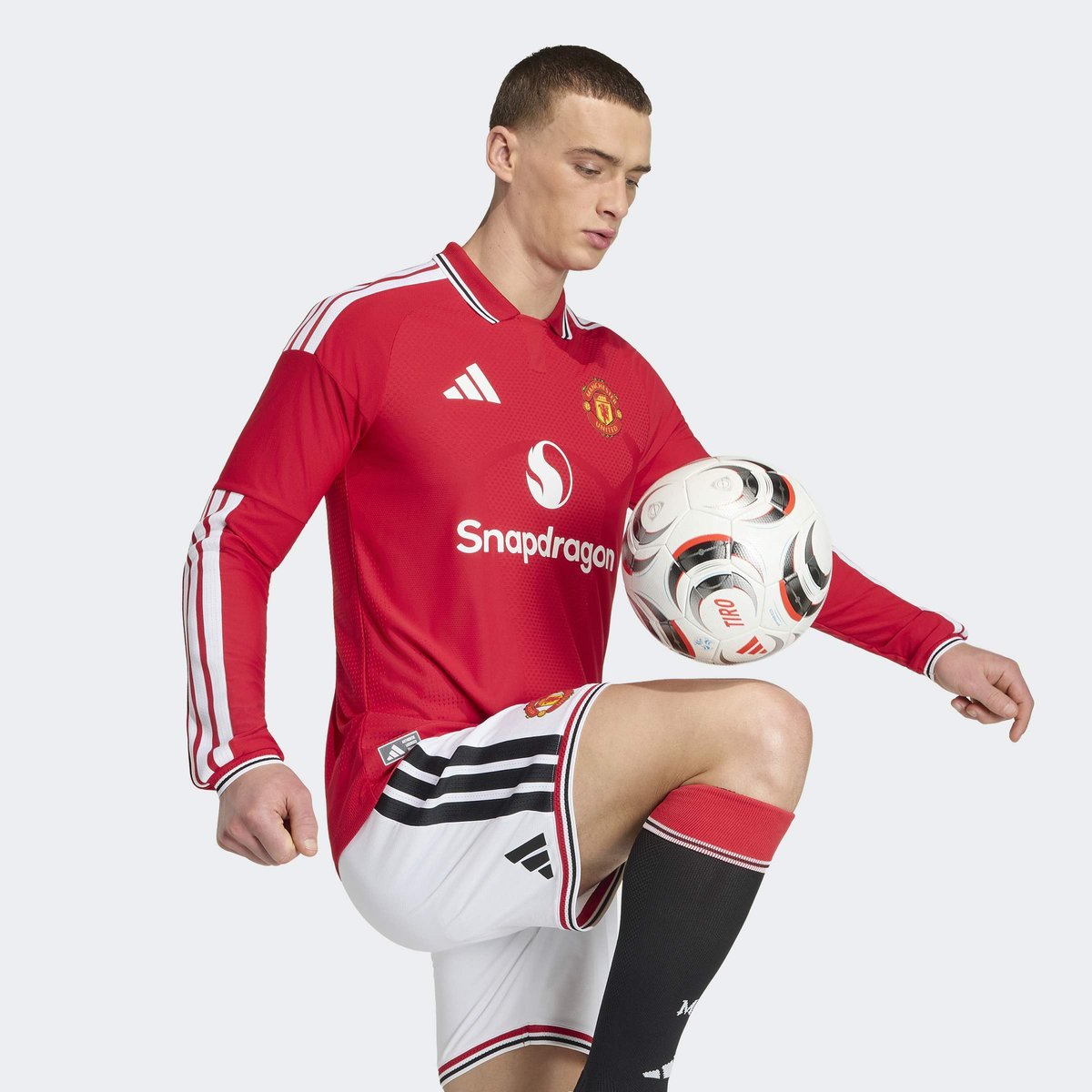 Maillot Manches Longues Domicile Manchester United 26/27 Authentique Maillot Manches Longues Domicile Manchester United 26/27 Authentique mufc red, adidas Performance