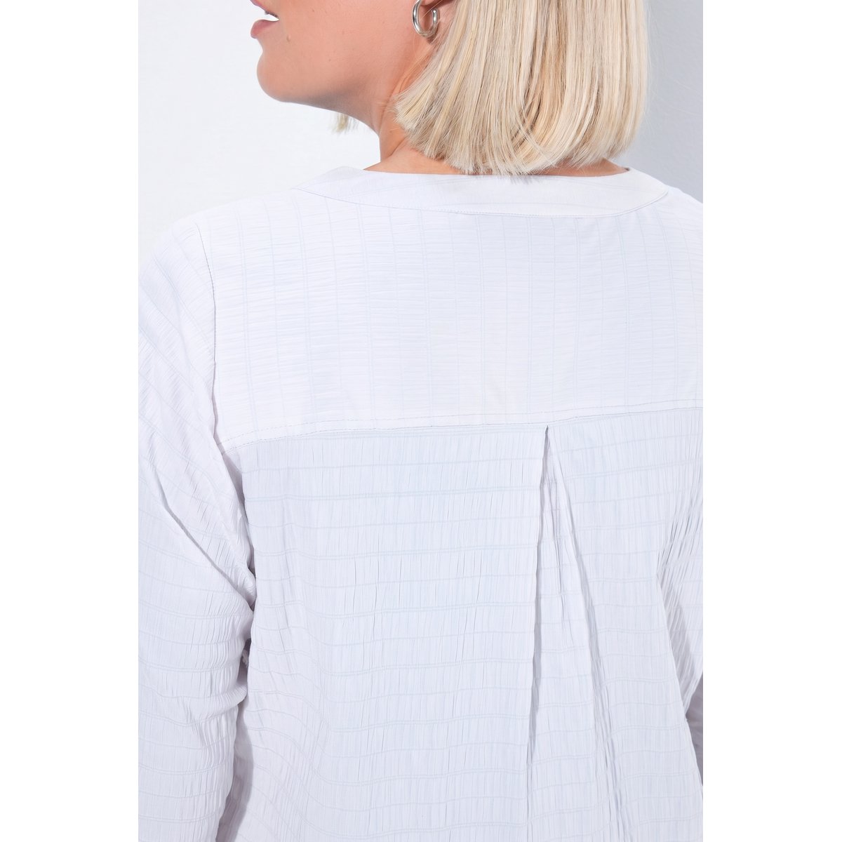 Tunique en tissu gaufré. Manches blanc neige, ULLA POPKEN