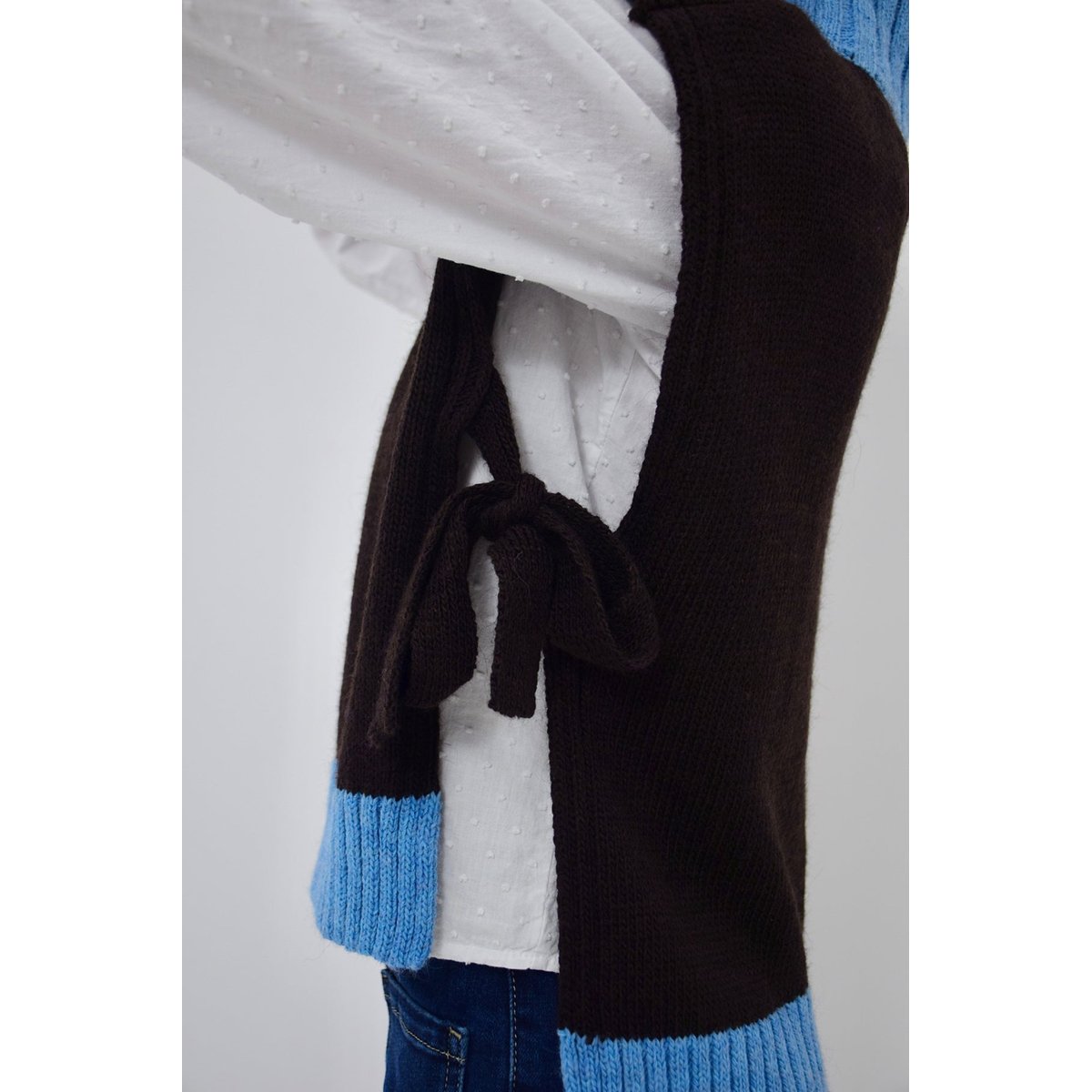 Pull sans manches liens latéraux BRUNA marron / bleu, MINDTRAVELER