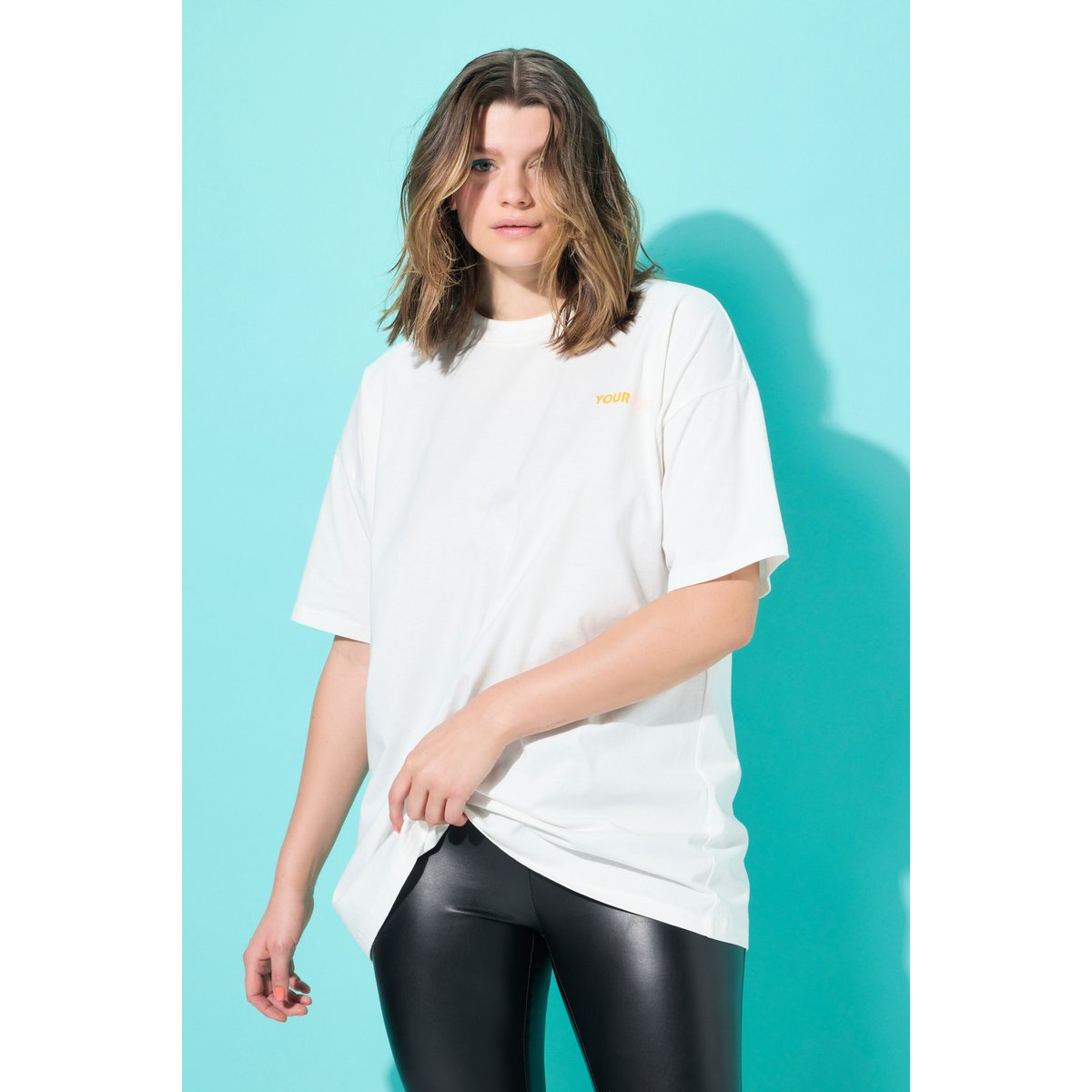 T-shirt oversize, imprimé fluo dans le dos blanc cassé, STUDIO UNTOLD