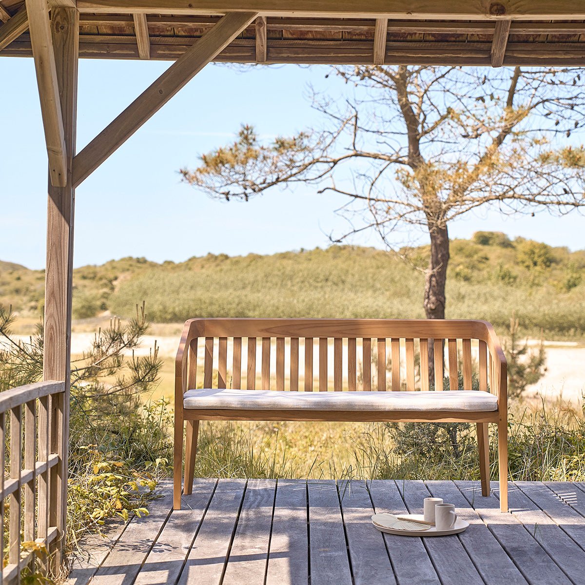 Banc de jardin en teck massif arrondi 3 places BARI naturel, BERAH GETAH