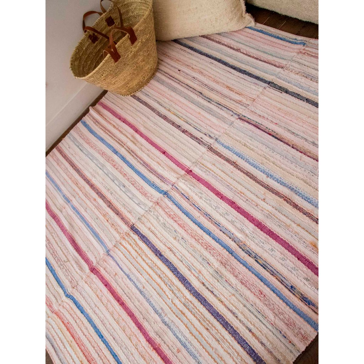 Tapis à petites rayures colorées Olivier N°127 - Bon état multicolore, DEBONGOUT