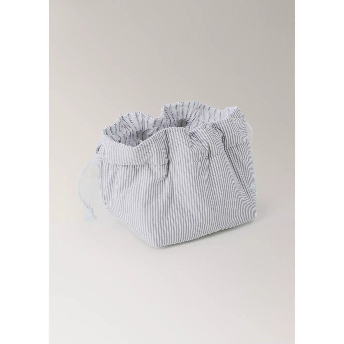 Trousse de toilette 100 % coton à fines rayures seersucker gris moyen, MANGO HOME