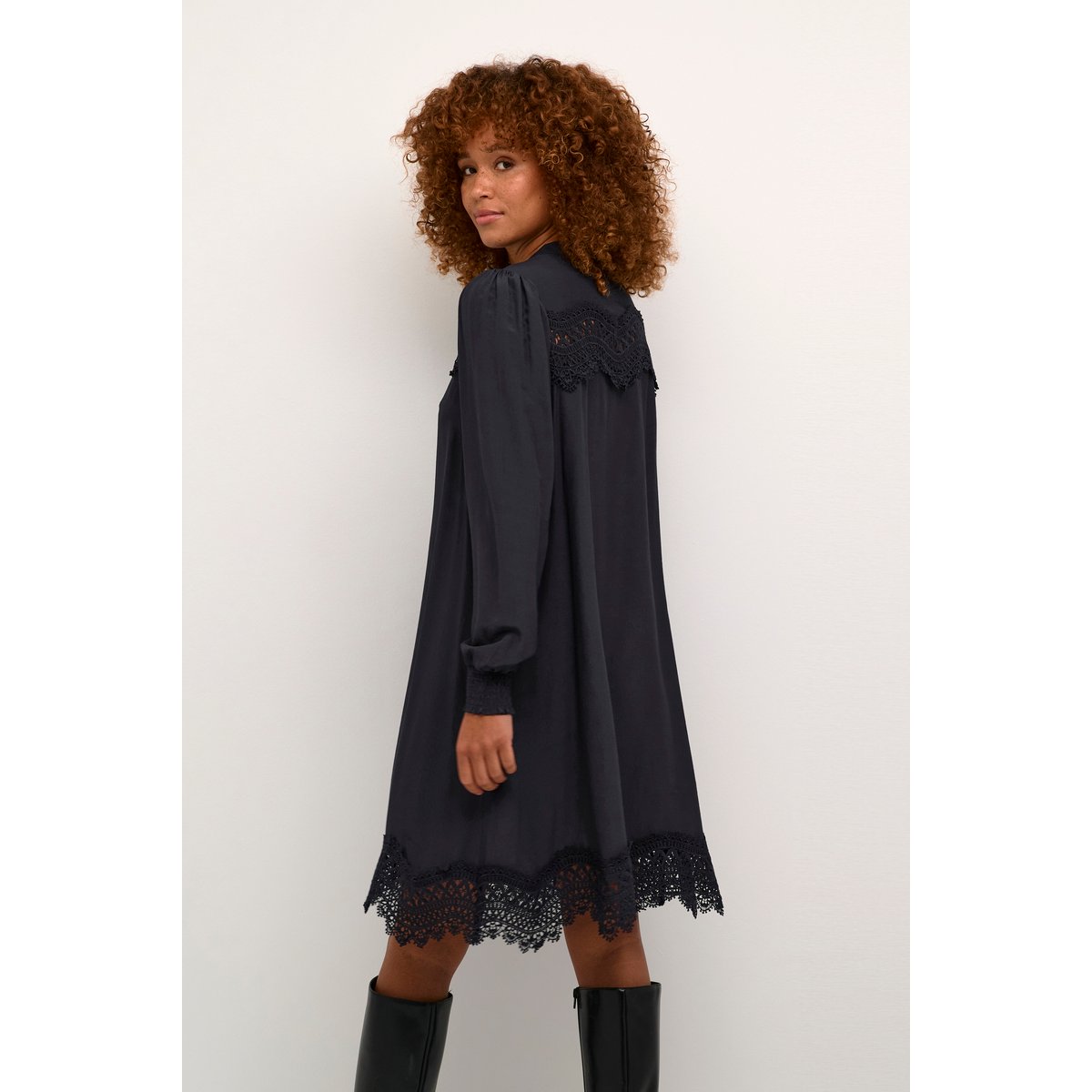 Dress bleu salute, CULTURE