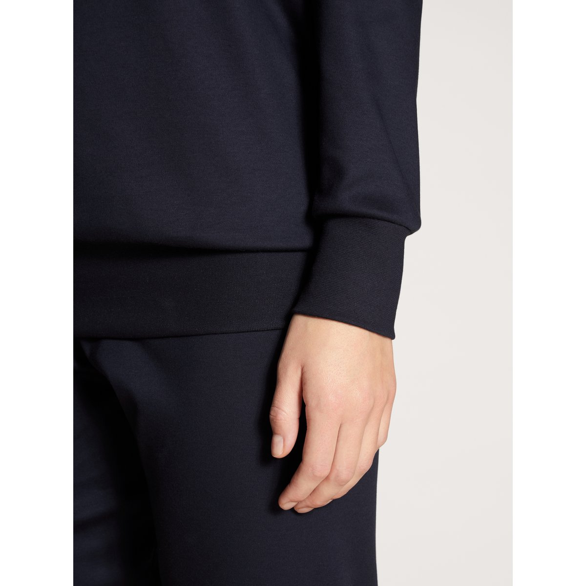 Pyjama avec bords élastiques manches longues Coton SOULMATE bleu lapis foncé, CALIDA