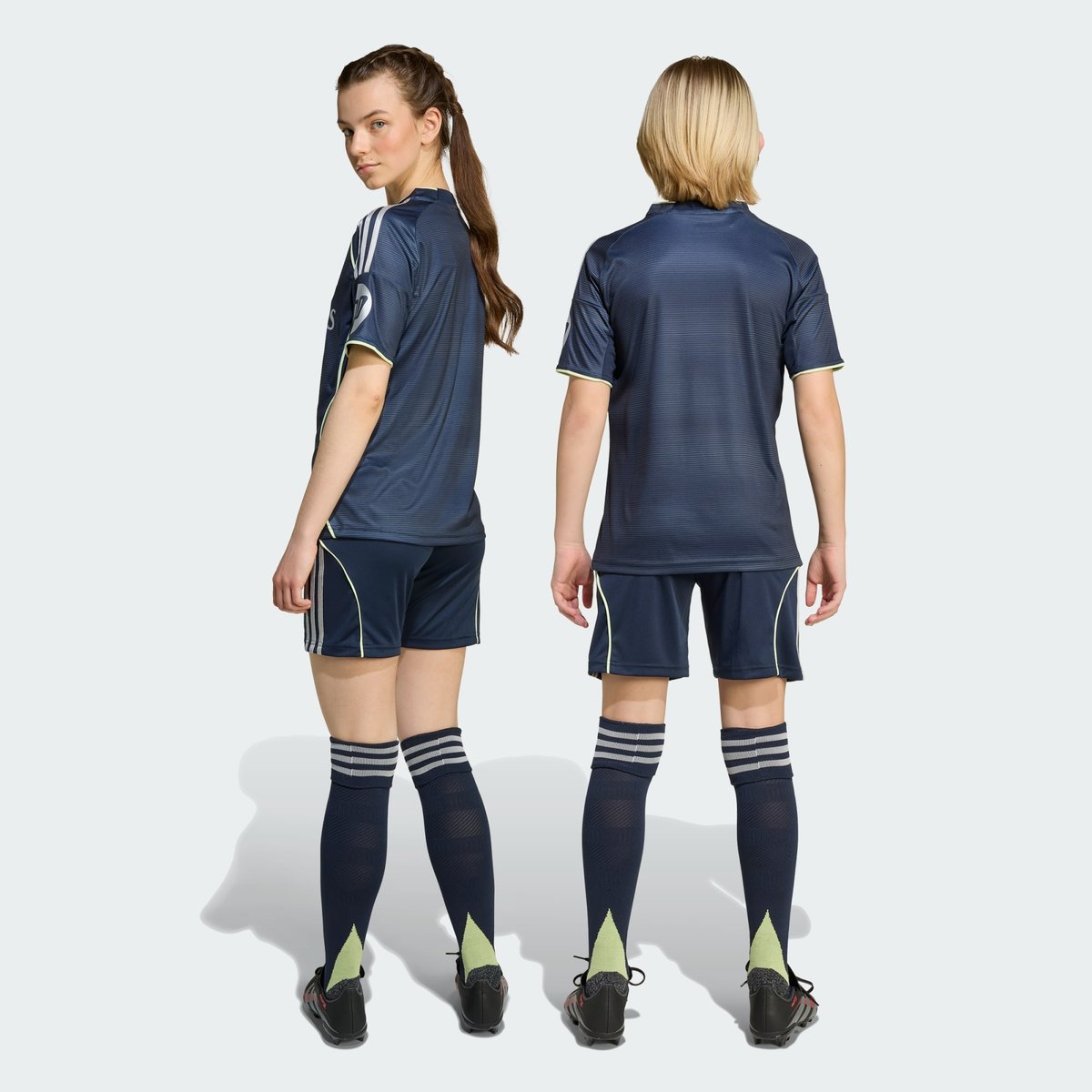 Short Extérieur Real Madrid 25/26 Enfants Short Extérieur Real Madrid 25/26 Enfants legend ink, adidas Performance