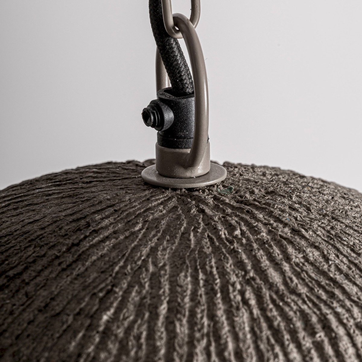 Suspension contemporaine en papier gris et taupe, RECOLLECTION