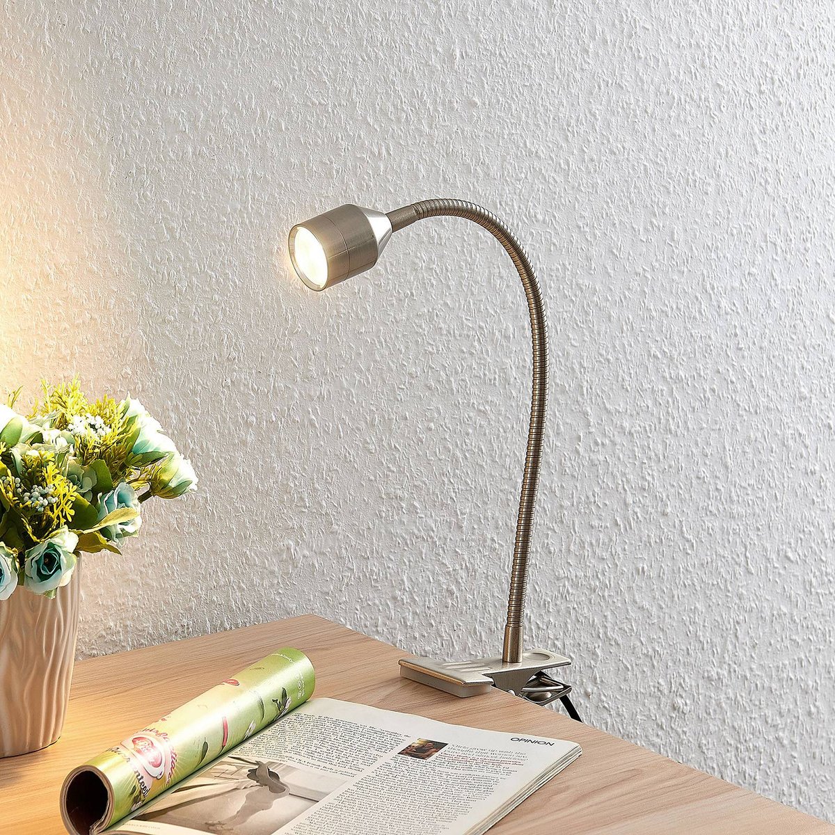 Lampe à pince en métal moderneLED, Djamila nickel satiné, LINDBY
