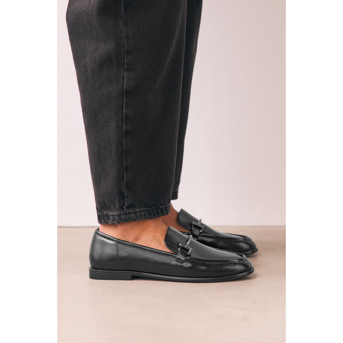 Mocassins à bout rond et liseré noir, NEXT