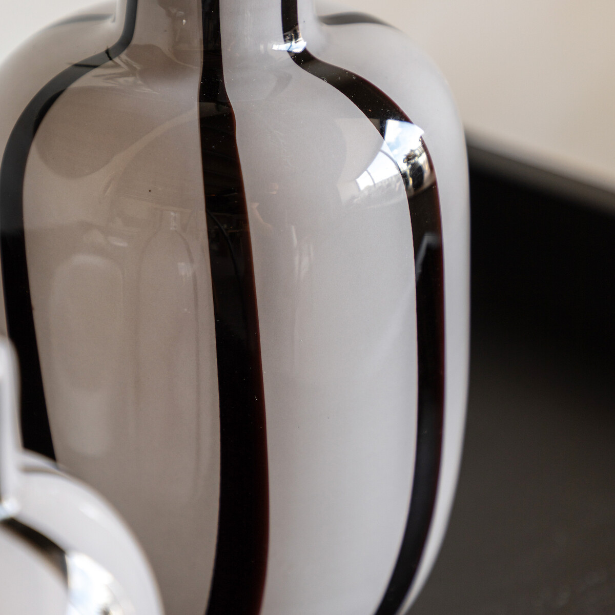 Set of 2 Linea Stripe Glass Vases in Monochrome silver-coloured, ÉDITÉ