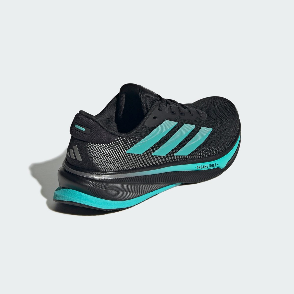 Chaussure Supernova Rise 2 Mercedes - Amg Petronas Formula One Team Chaussure Supernova Rise 2 Mercedes - Amg Petronas Formula One Team core black / semi mint rush / iron metallic, adidas Performance