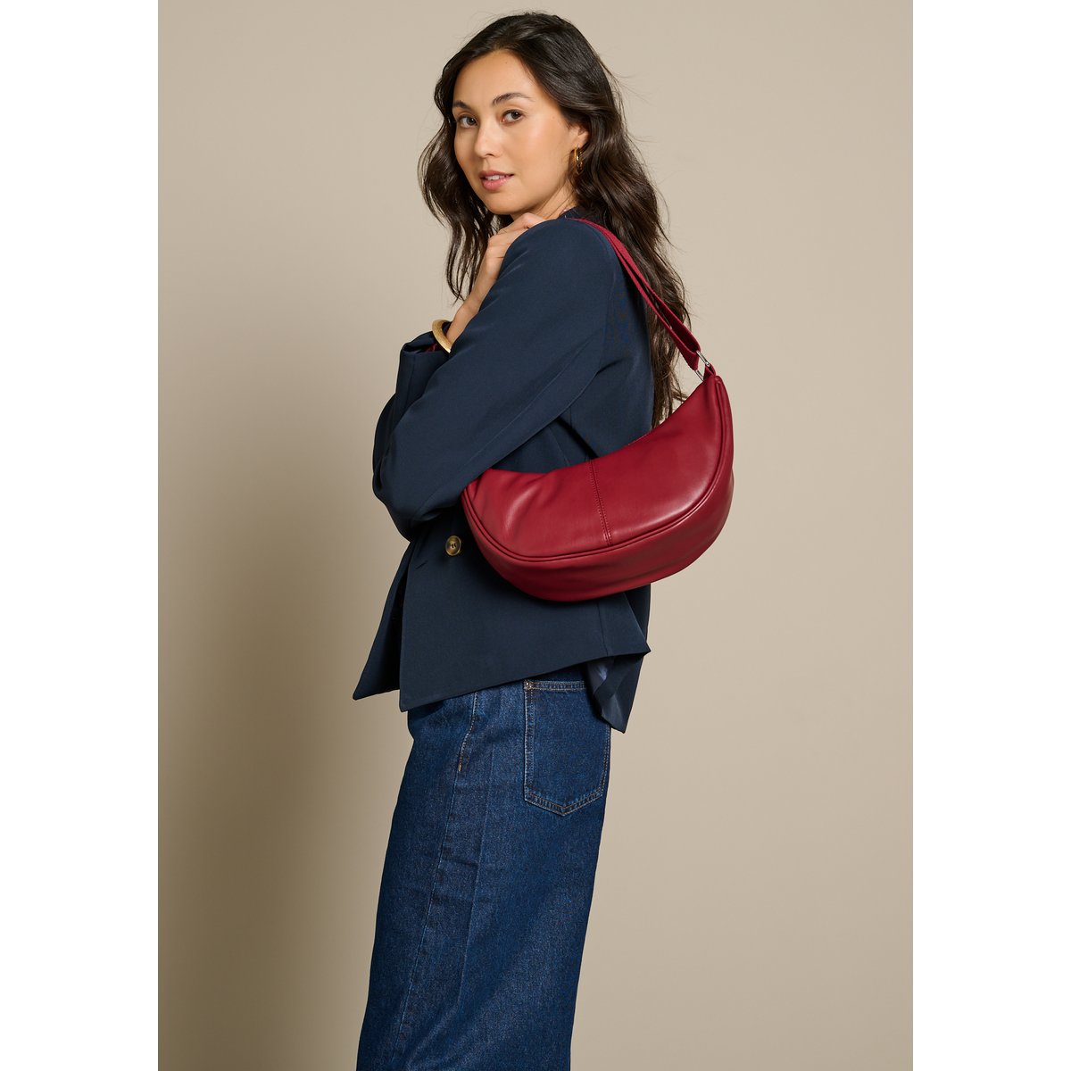 Sac croissant bandoulière tissée bordeau wine, LOLALIZA