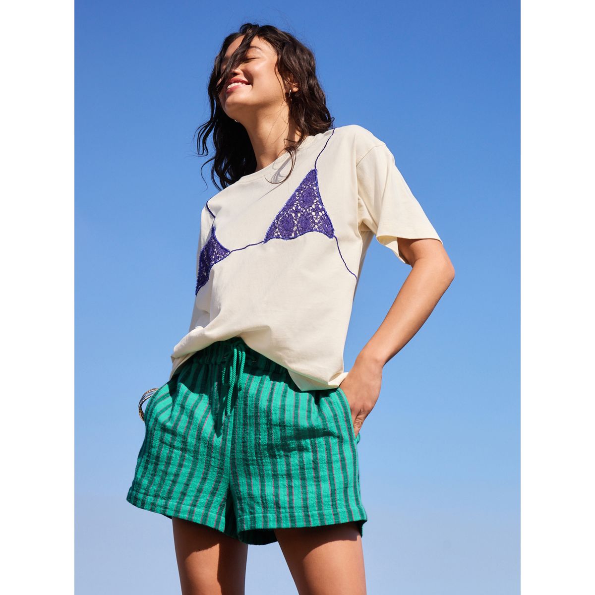 T-shirt col rond en crochet à motif bikini écru, NEXT