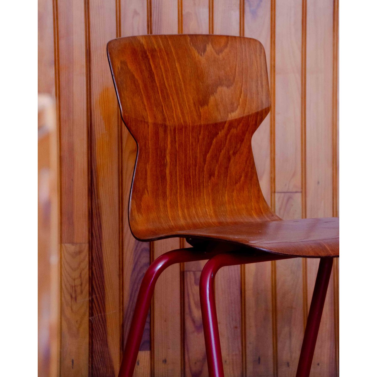 Paire de chaises de designer en bois clair Alma N°1767 - Bon état bois clair, DEBONGOUT
