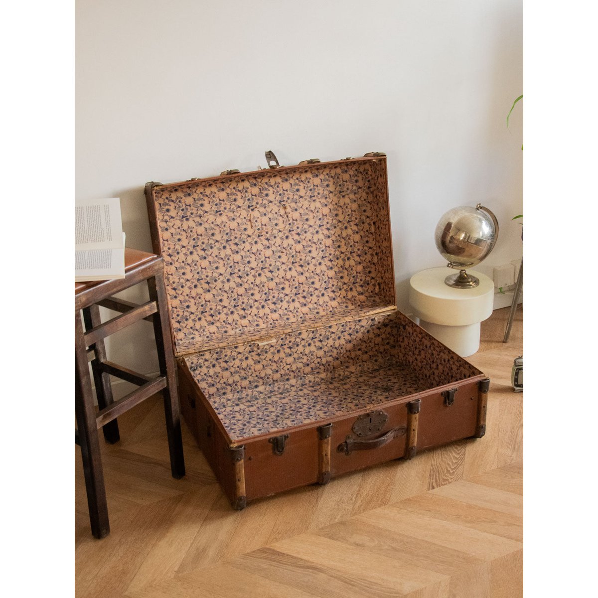 Grande malle en bois Lucienne N°200 - Bon état marron, DEBONGOUT