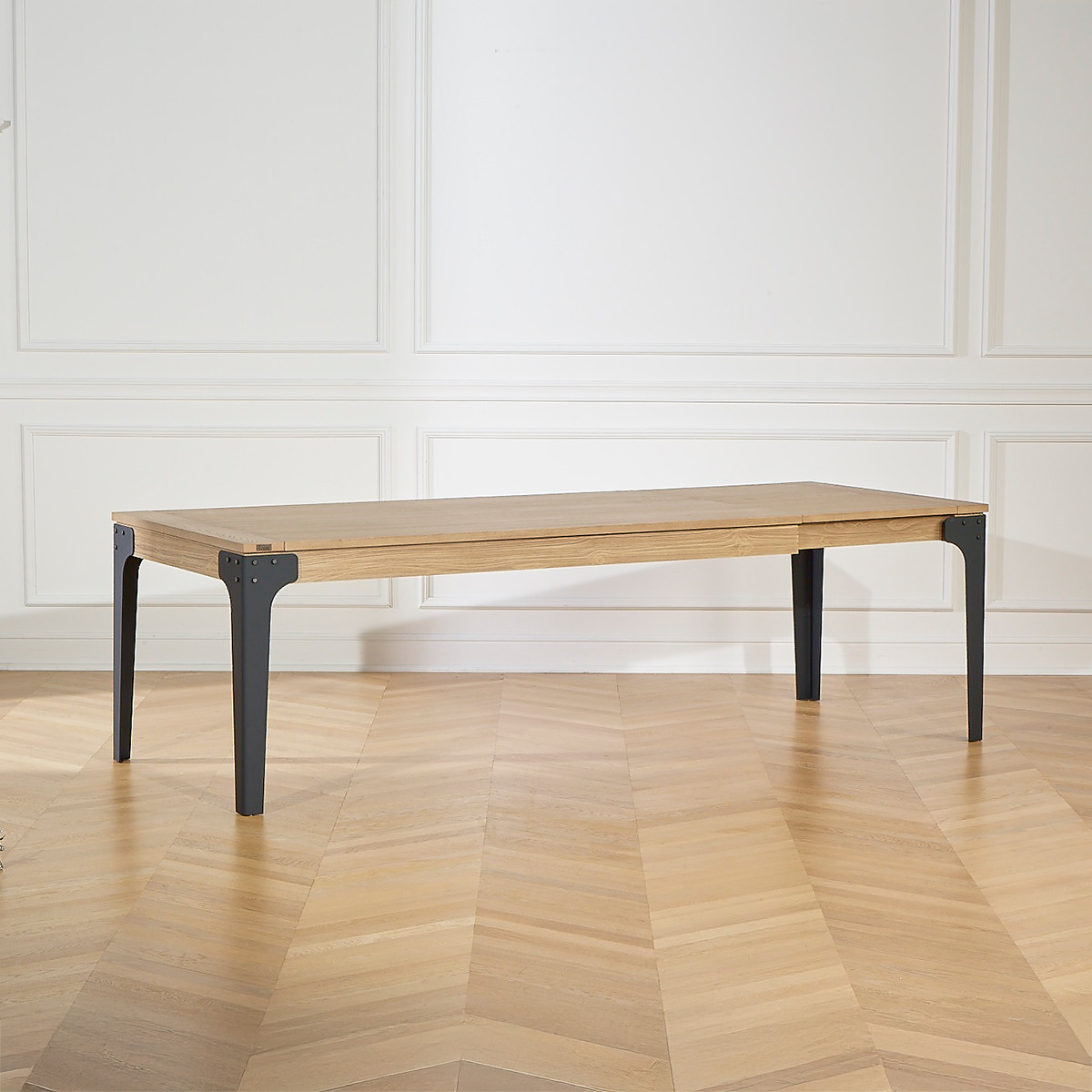 Table rectangulaire en chêne 1 rallonge 10/12 couverts SEATTLE noire, ROBIN DES BOIS