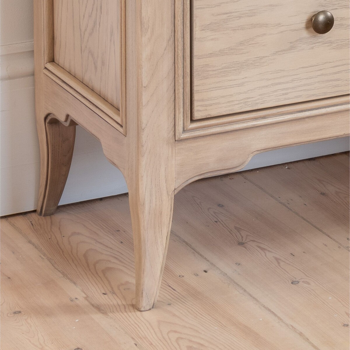 Toulon Oak 8 Drawer Merchant Chest light oak wood, WILLIS & GAMBIER