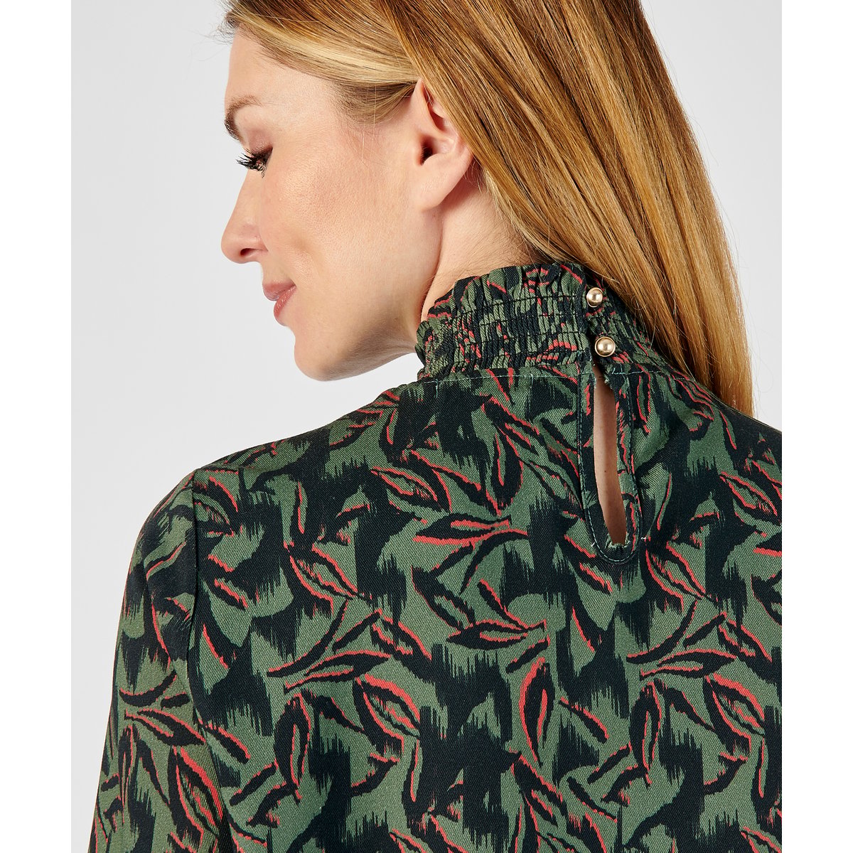 Blouse smockée pure viscose vert kaki feuillages, DAMART