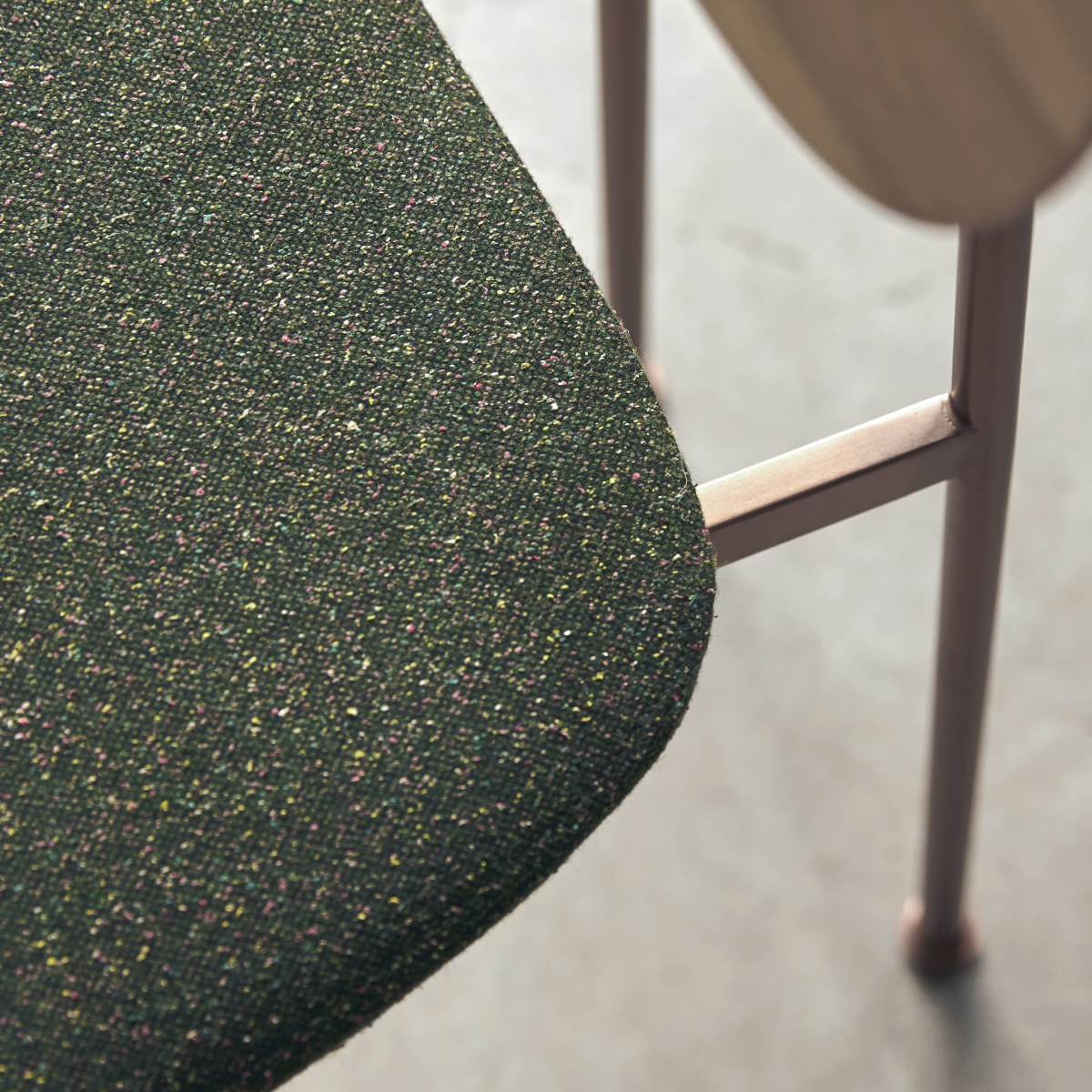 Chaise en Tissu massif, YUTAPI vert, TIKAMOON