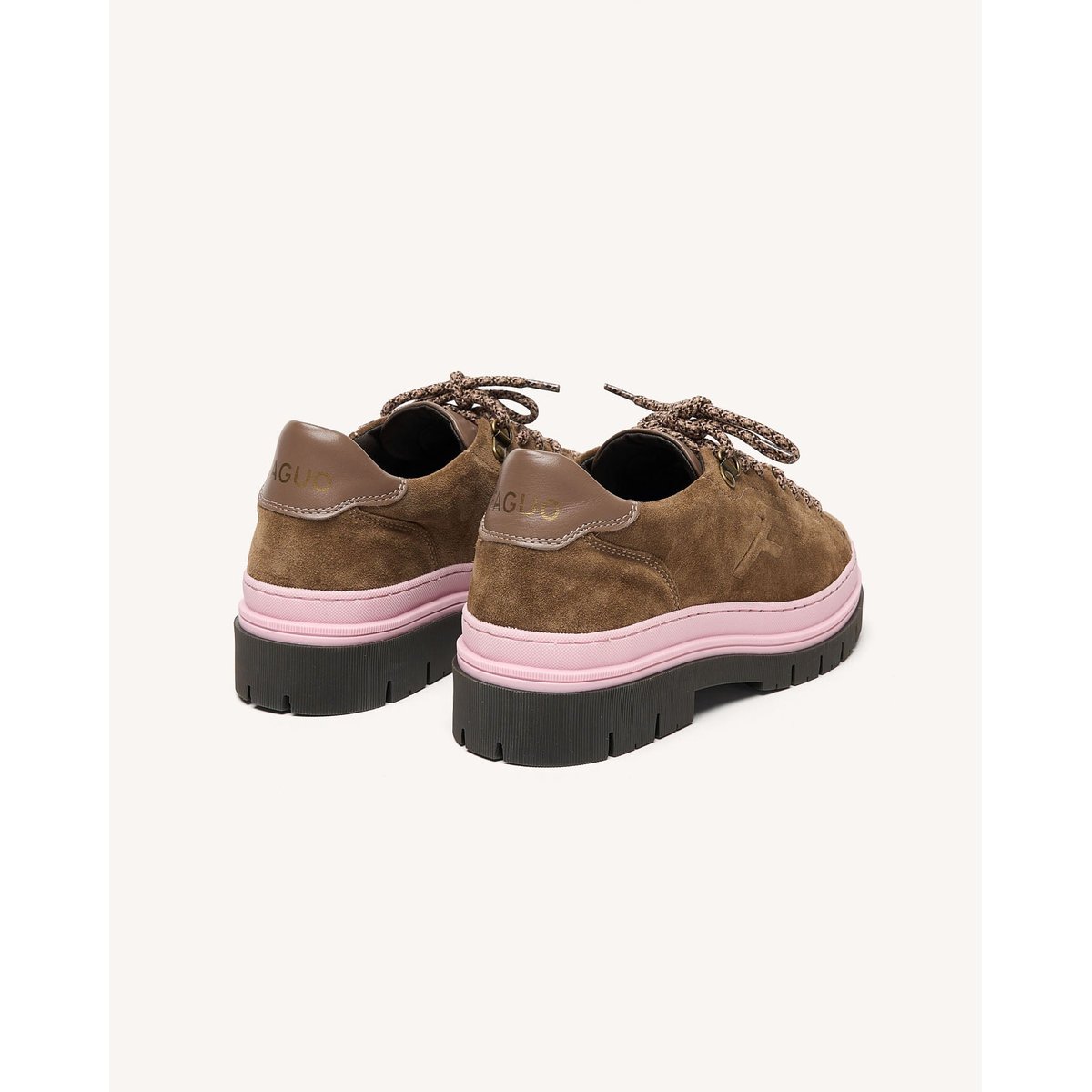 Chaussures basses en suède taupe, FAGUO